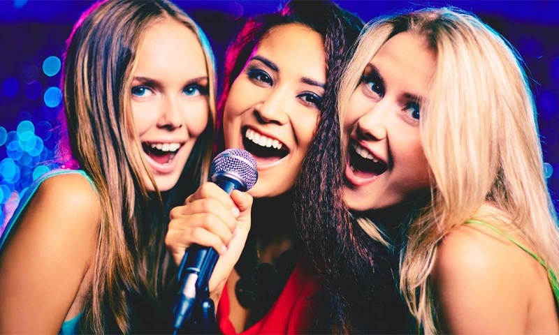 Giải thích mơ thấy karaoke